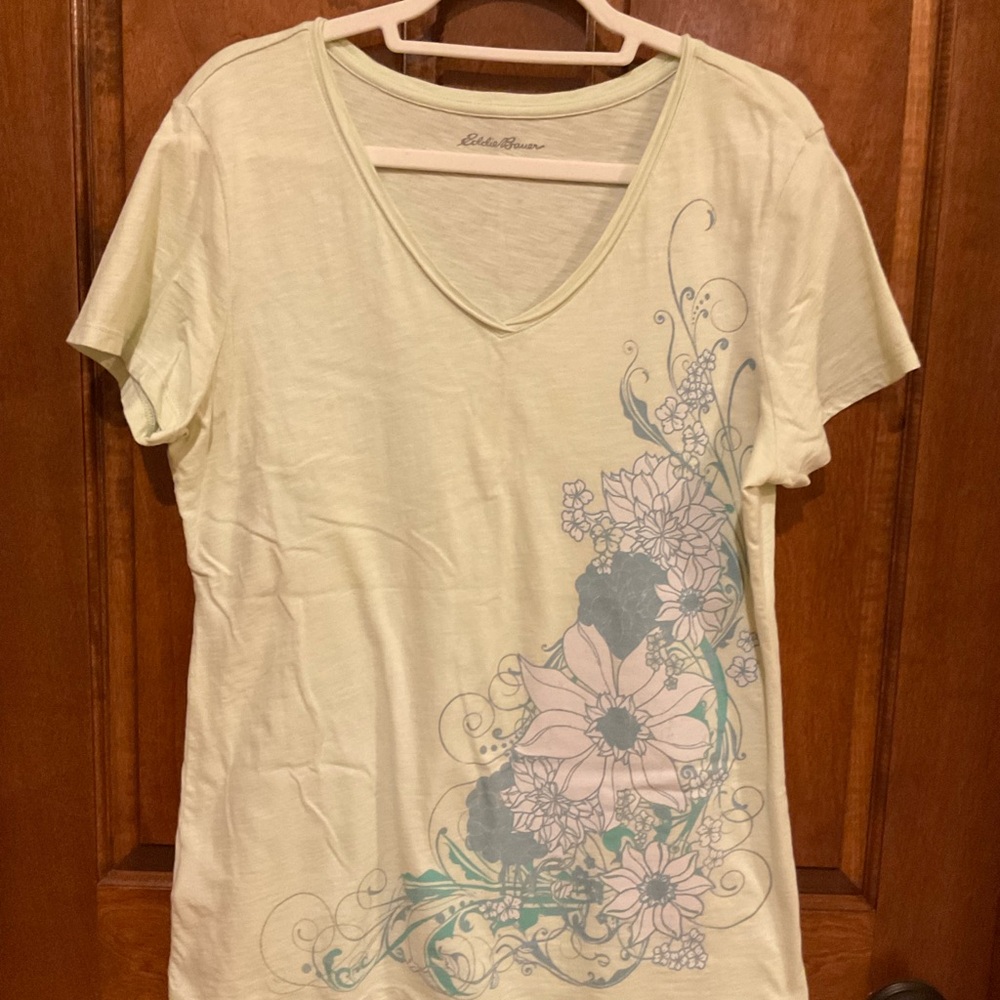 Eddie Bauer Women's Cream Floral Top